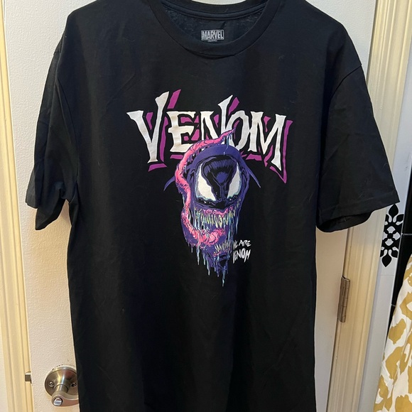 Marvel Other - Marvel Black Graphic Tee